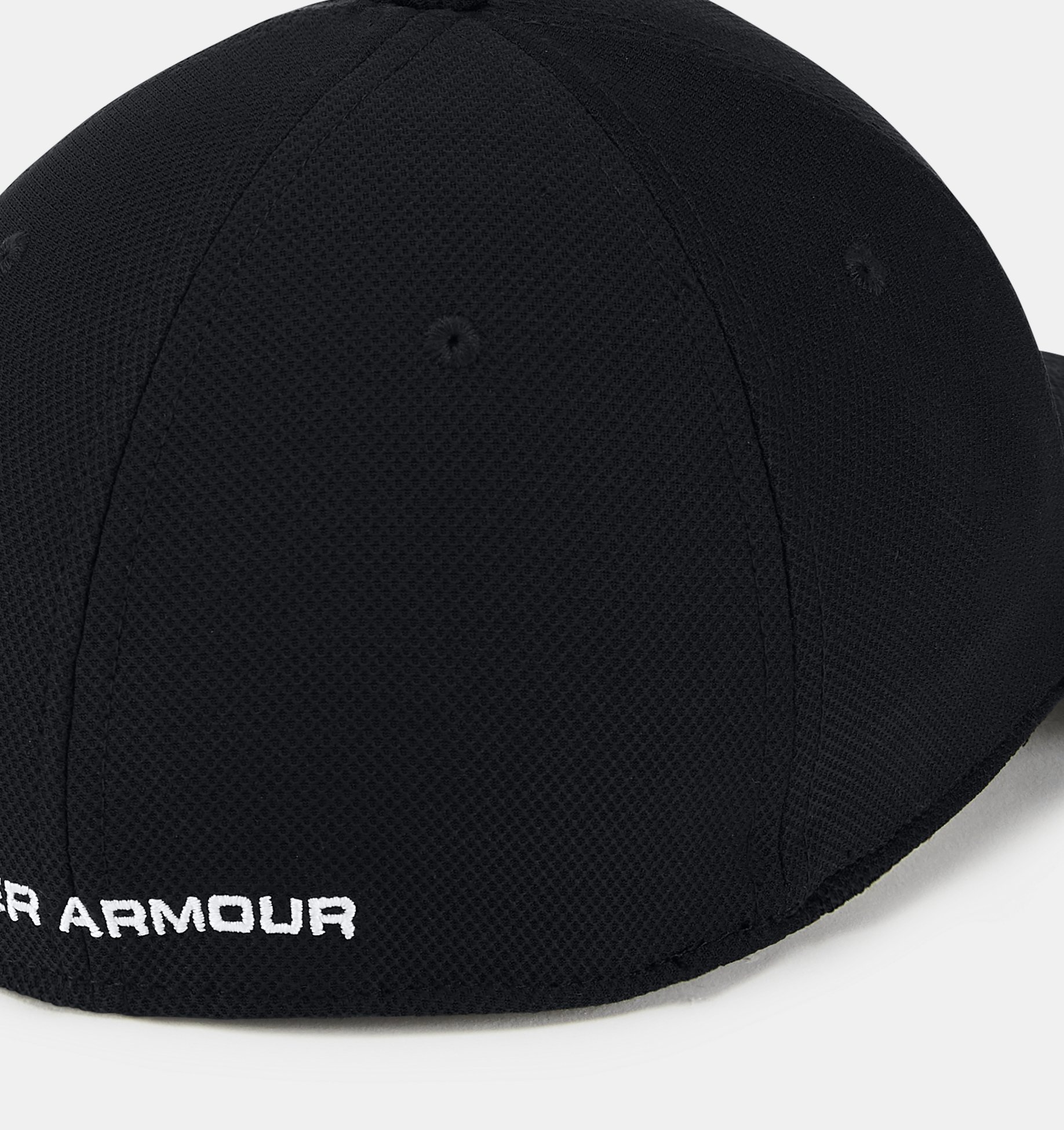 https://underarmour.scene7.com/is/image/Underarmour/1305036-001_SLB_SL?rp=standard-0pad|pdpZoomDesktop&scl=0.85&fmt=jpg&qlt=85&resMode=sharp2&cache=on,on&bgc=f0f0f0&wid=1836&hei=1950&size=1500,1500