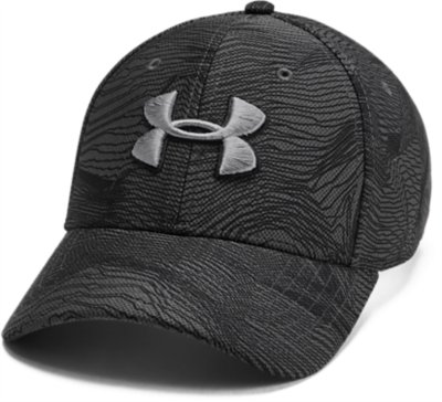 plain black under armour hat