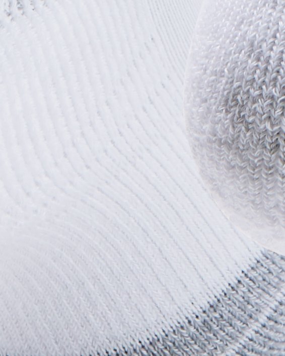 Paquete de tres pares de calcetines HearGear® Lo Cut para adultos, White, pdpMainDesktop image number 2