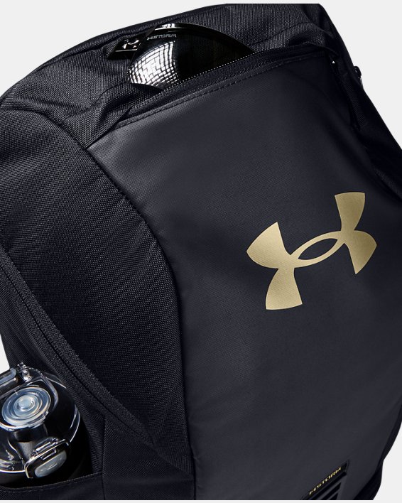Under Armour UA Contain Backpack. 6