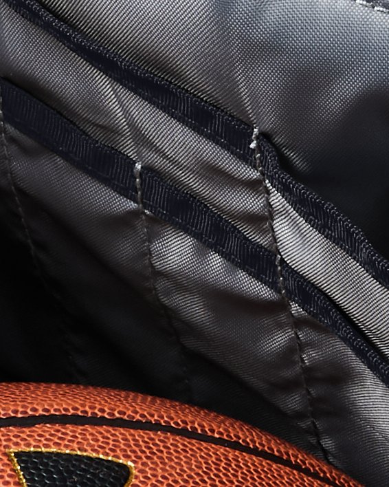 Under Armour UA Contain Backpack. 4