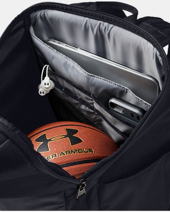 Under Armour UA Contain Backpack. 4