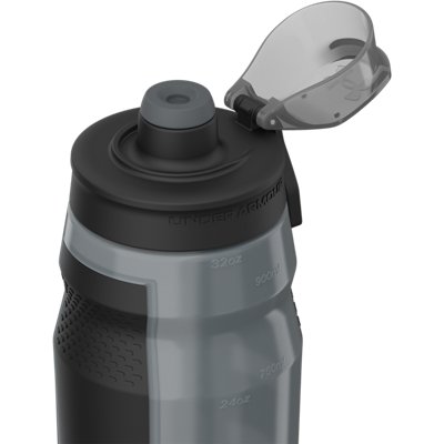 UA Playmaker Squeeze (0,9 l)