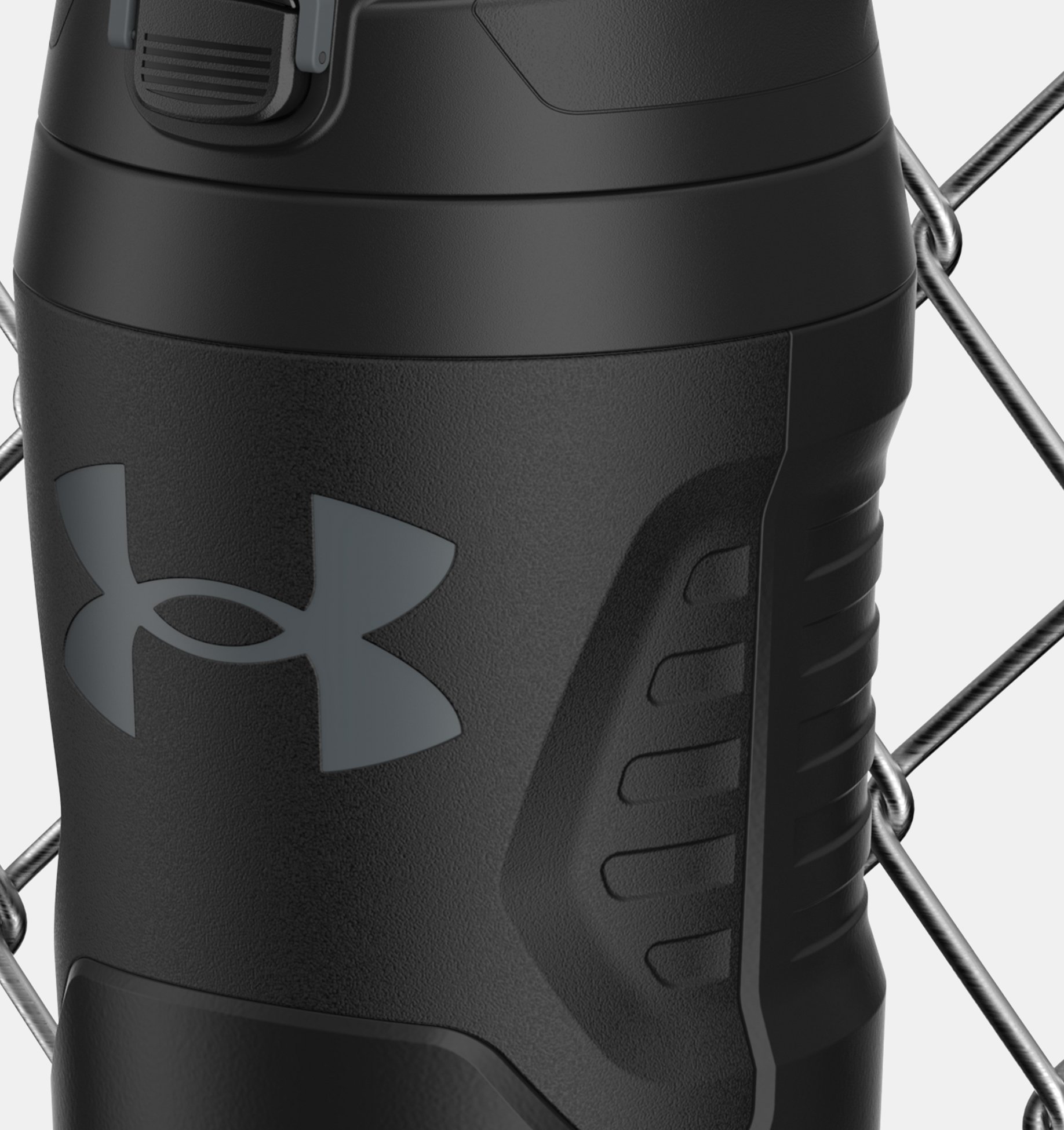 Playmaker 32 oz. Water Bottle | Under Armour