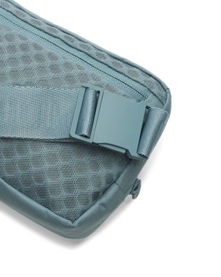 UA Essential image number 3