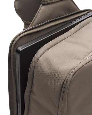 UA Triumph Utility image number 2