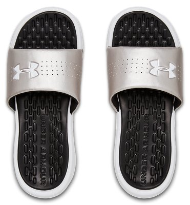 under armour women's playmaker fix slide sneaker