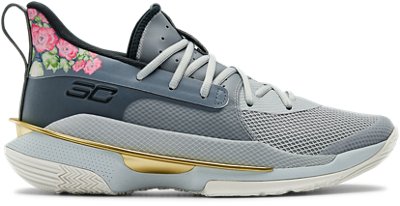 curry basketball shoes womens