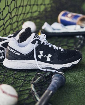 under armour men's yard trainer baseball shoe