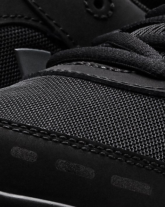 Men's UA Charged Assert 8 Running Shoes, Black, pdpMainDesktop image number 3