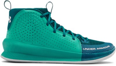 under armor low top basketball shoes