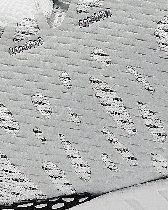 Chaussures de course UA HOVR™ Guardian 2 pour homme, White, pdpMainDesktop image number 1