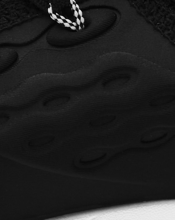 Men's UA HOVR™ Phantom 2 Running Shoes in Black image number 1