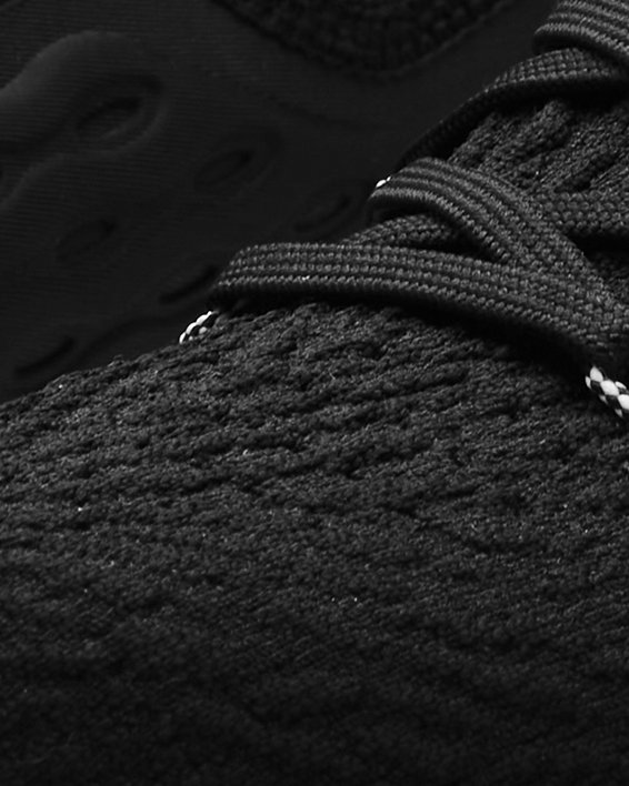 Men's UA HOVR™ Phantom 2 Running Shoes in Black image number 3
