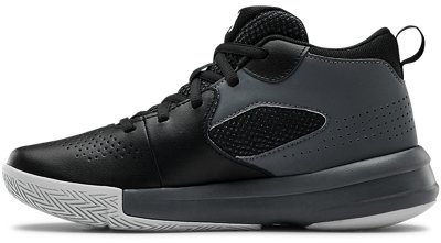 grade school under armour basketball shoes