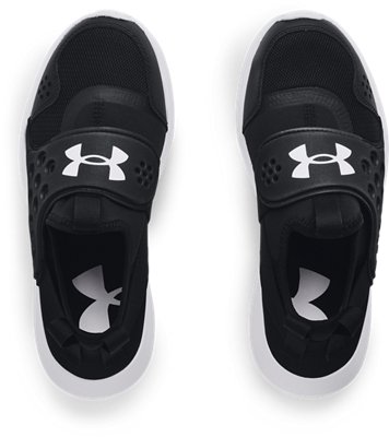 รองเท้าวิ่ง UA Runplay สำหรับเด็กผู้ชายวัยประถม image number 2