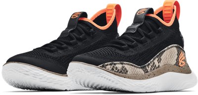 Grade School Curry Flow 8 Basketball Shoes image number 3