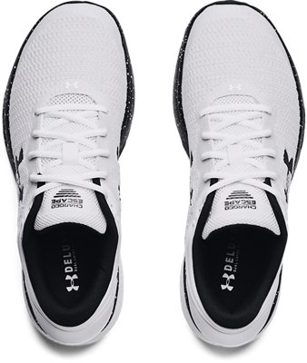 남성 UA 차지드 이스케이프 3 빅 로고 러닝화 image number 2