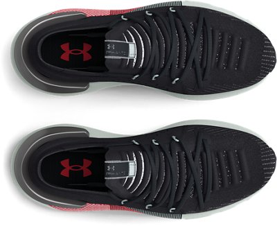 女士UA HOVR&trade; Phantom 3 Metallic跑鞋 image number 2