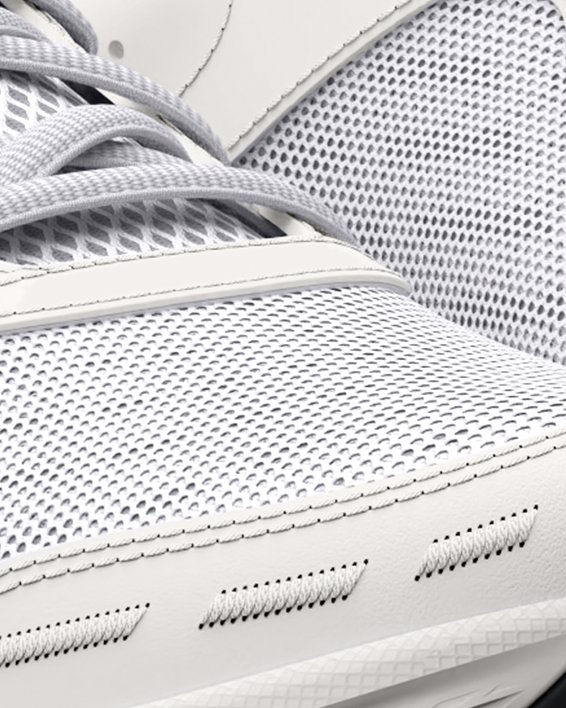 Men's UA Charged Assert 10 Running Shoes, White, pdpMainDesktop image number 3