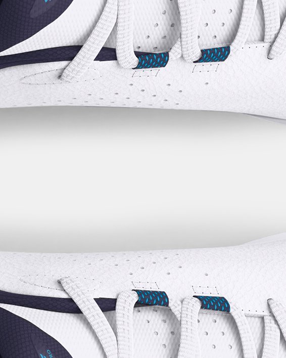 Men's UA Drive Fade Spikeless Wide Golf Shoes in White image number 2