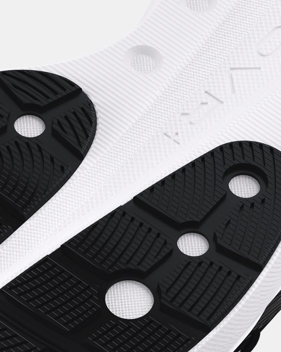 Men's UA Infinite Pro Running Shoes, Black, pdpMainDesktop image number 4