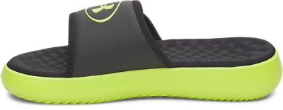 Сандалии Under Armour UA Ignite Pro 8 Slides для мальчиков, цвет: Чёрный / Зелёный — фото 2