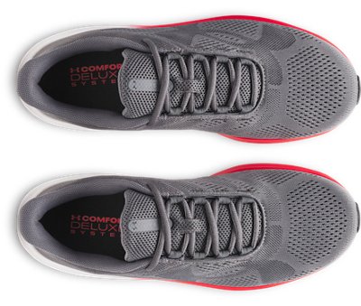 UA Pursuit 4 à grand logo