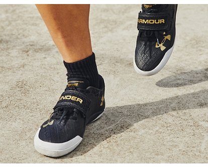 Under armour throwing shoes store