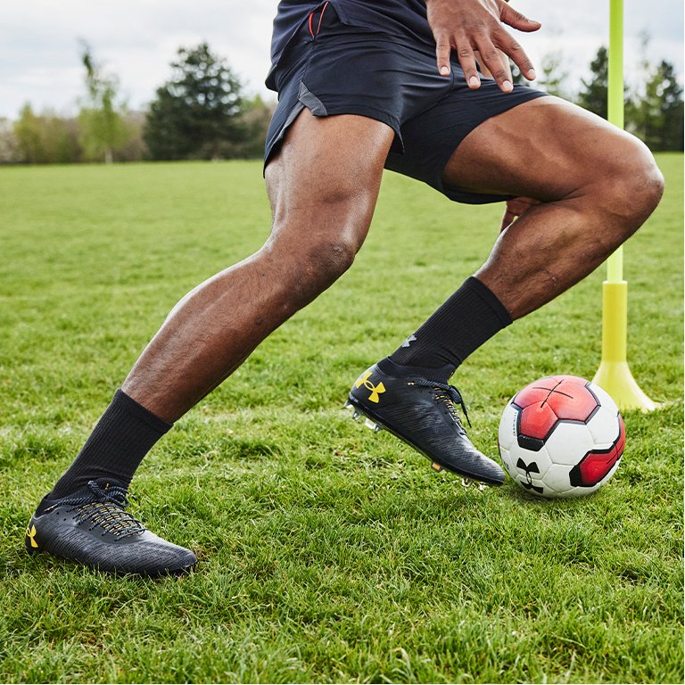 Soccer shoes under armour hotsell