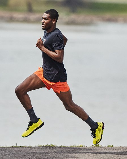 FW22_RUN_HOVR_Infinite4_Site_4_5_M_2