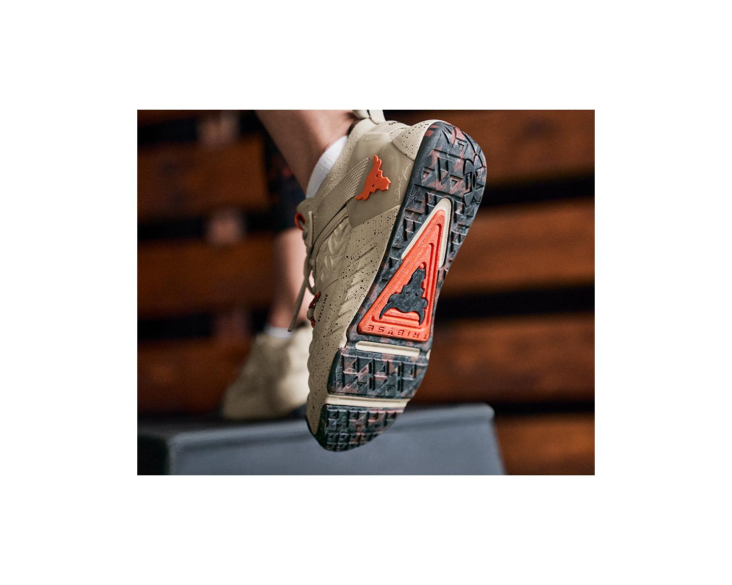 Day Under Project | 6 Armour Unisex Training Veterans Rock Shoes
