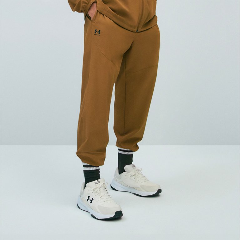 FW24_Omni_DTC_Wayfinding_Bottoms_Site_1_1_M_2