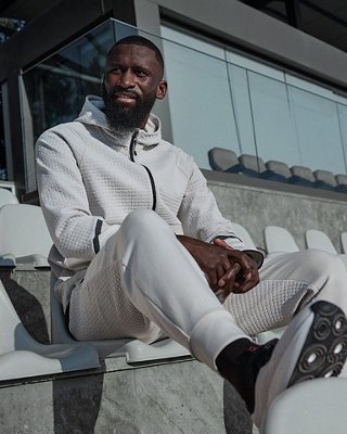 FW24_YNMTSTPTH_Site_ATHLETE_BUCKET_Toni_4_5_3