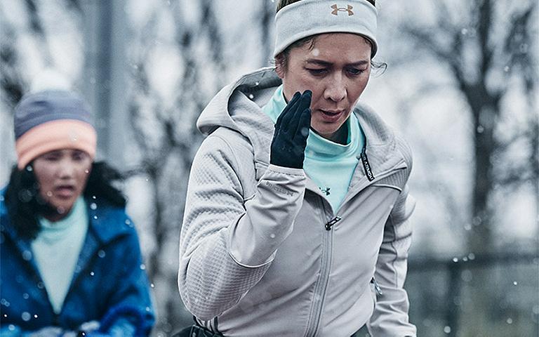 navy blue dress for baby girl What To Wear For Winter Running | How To Dress For A Run In Winter main image 1
