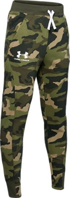 camo jogger shorts