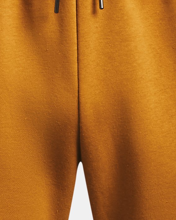 Shorts UA Essential Fleece para hombre, Yellow, pdpMainDesktop image number 4