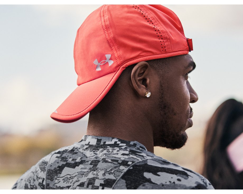 https://underarmour.scene7.com/is/image/Underarmour/SS21_ACC_IsoChillLaunchHat_Site_5_4_M_3_?qlt=85&wid=920&hei=736&size=920,736