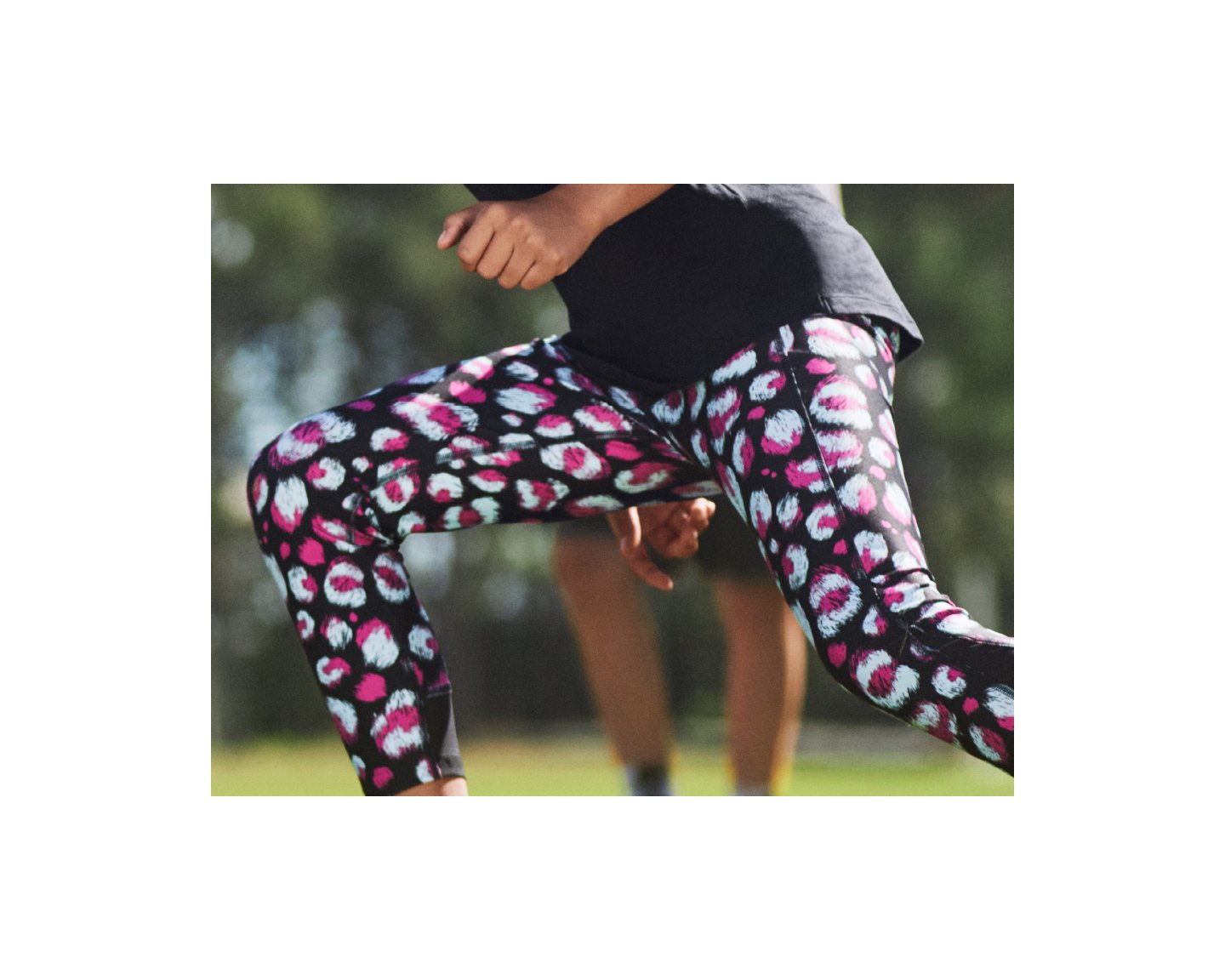 Under Armour HeatGear Printed Ankle Crop Performance Leggings Mesh Inset  Medium