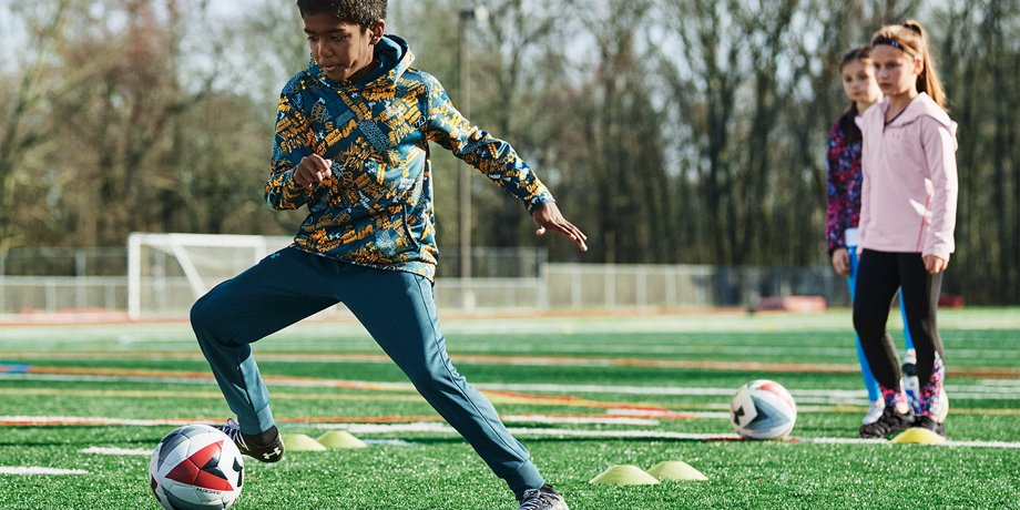 Under armour soccer pants youth top