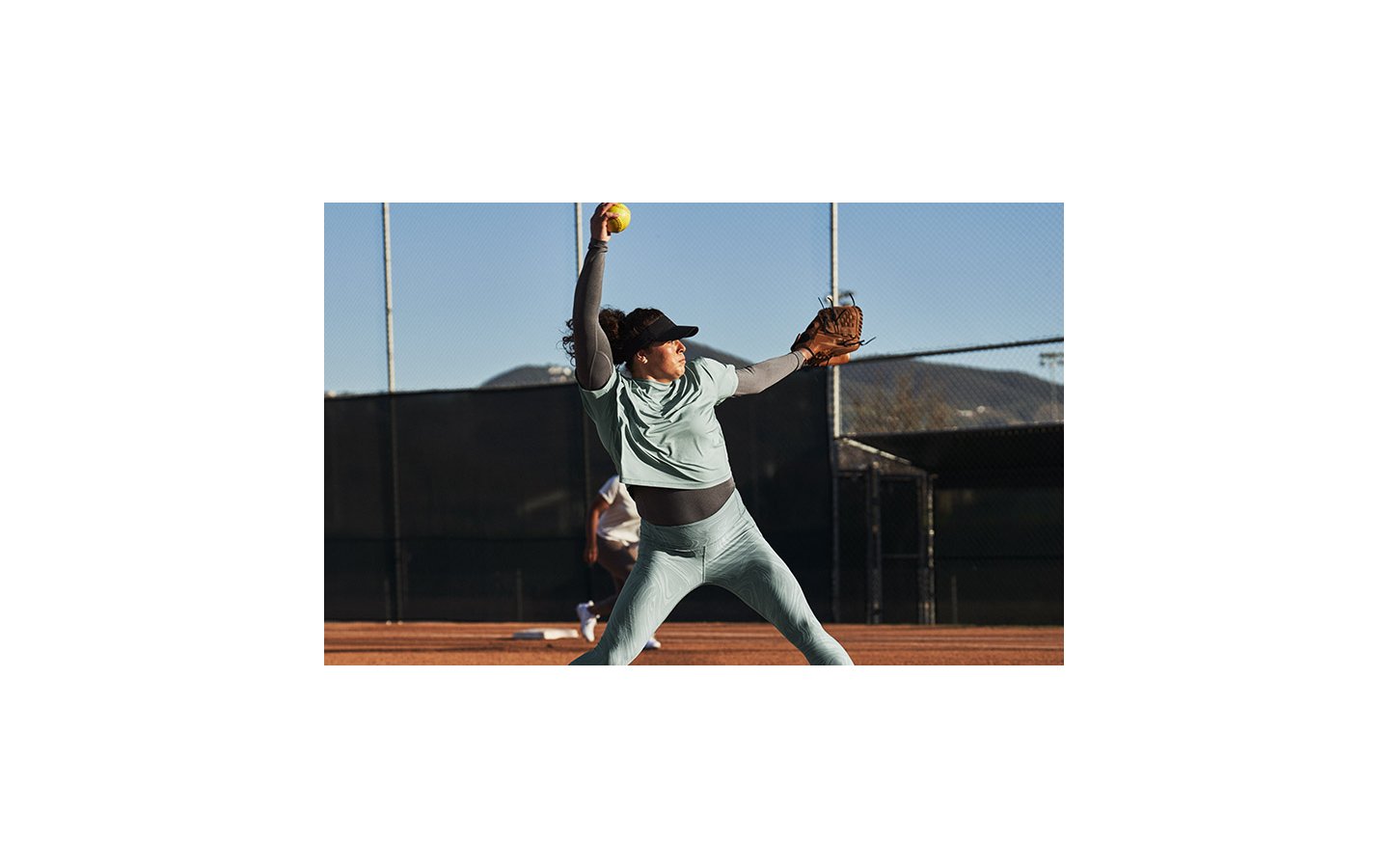 High ankle softball shop cleats