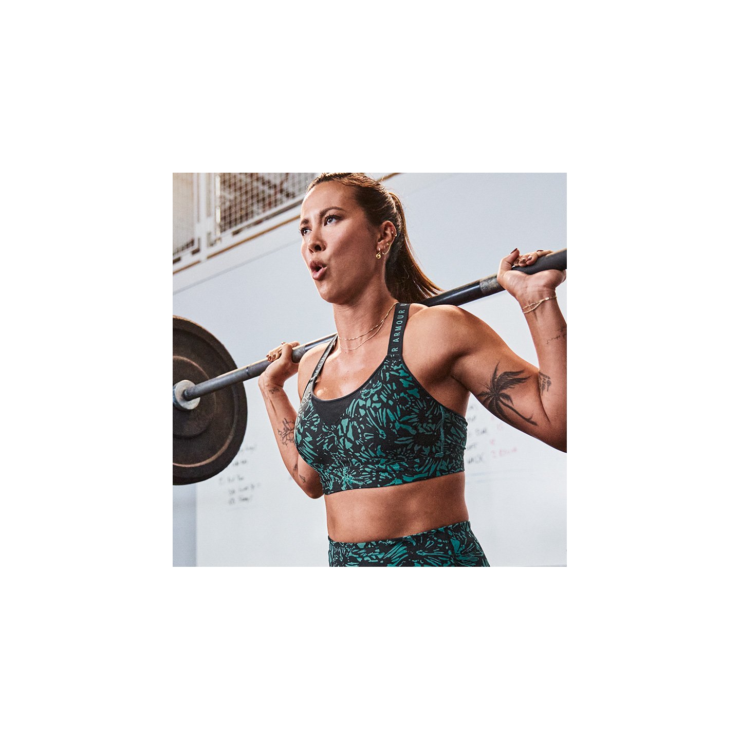Best sports bras for sales weightlifting