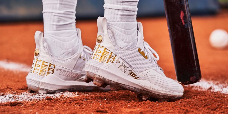 Best baseball cleats for catchers store