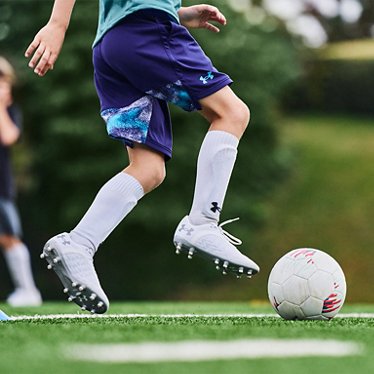 SS24_How_Buy_Soccer_Cleats_1_1