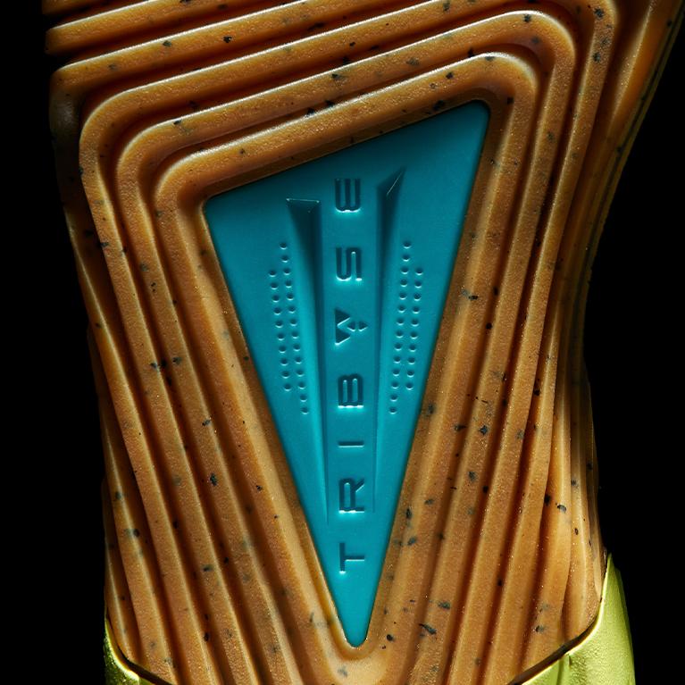 UA TriBase Reign 6