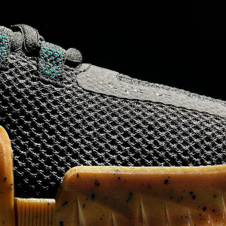 UA TriBase Reign 6