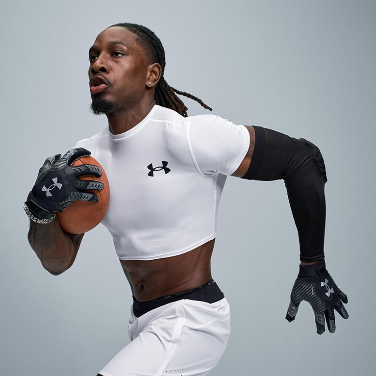 SS24_The_Quarterback_Position_Football_1_1