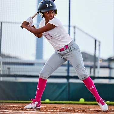 SS25_What_to_Wear_to_Softball_Practice_1_1
