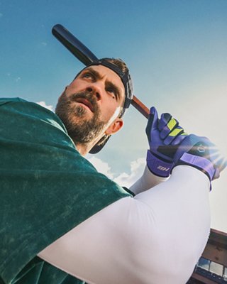 Soccer Gear, Gloves & Clothes - Long Sleeves | Under Armour