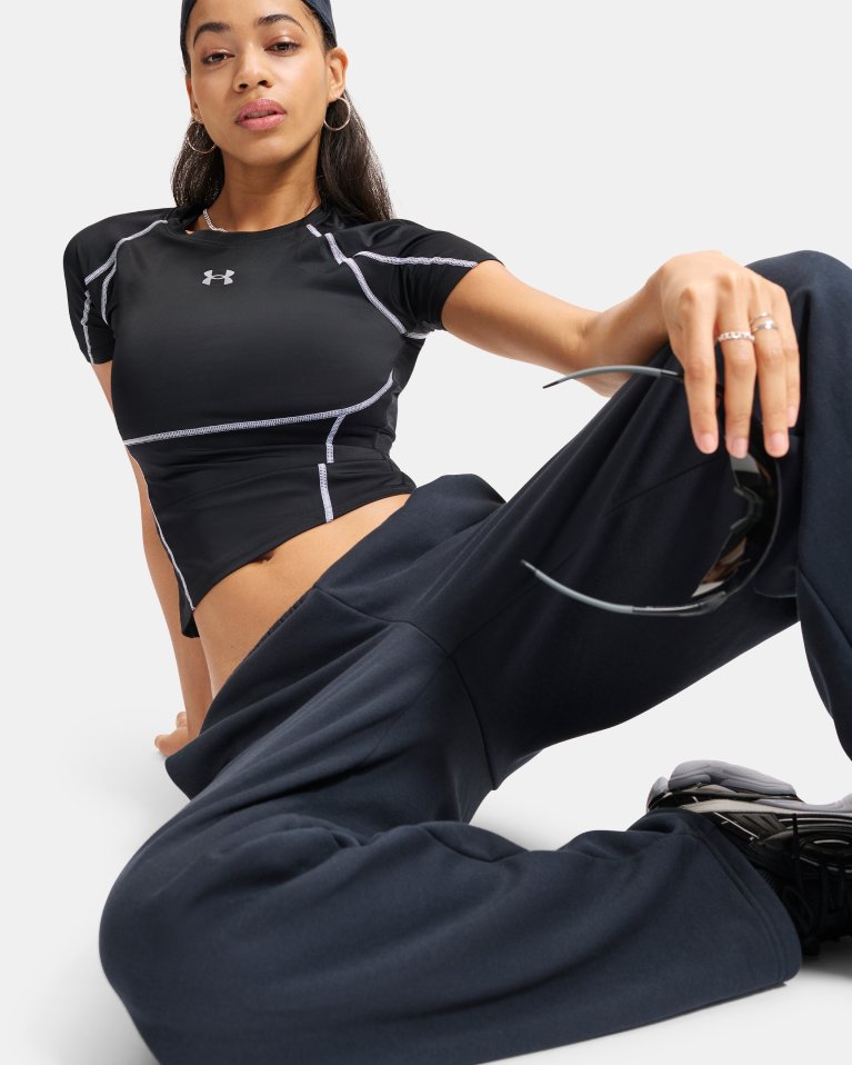 SS26_Q1_FlagFootball_Launch_PDP_W_IconBarrelPant_Tech_Bucket_4_5_2